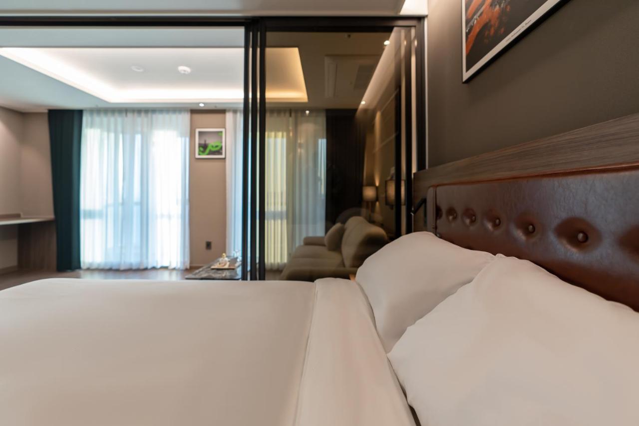 D Ov Haeundae Hotel Busan Bagian luar foto